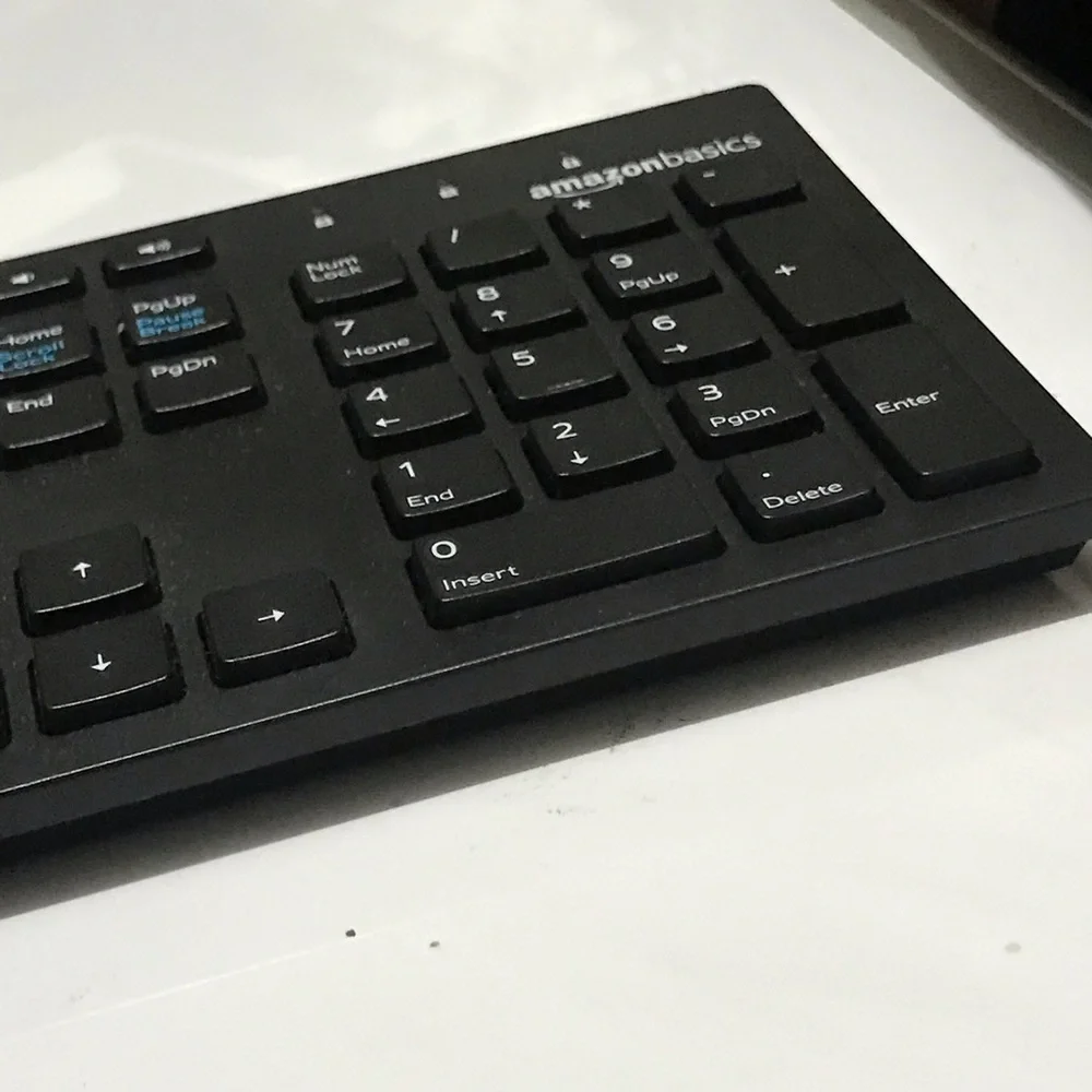 Amazon Basics Wired Keyboard Black
